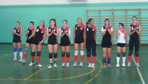 LA-SERIE-D-FEMMINILE-AL-MOMENTO-DEL-SALUTO--