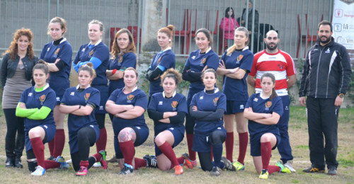 femminile-foto-gruppo-che-ha-giocato-contro-torre-del-greco