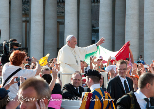 Il-Papa-in-mezzo-agli-sportivi