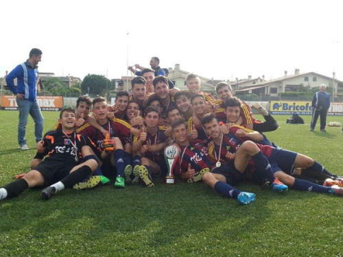 juniores-primavera-col-trofeo