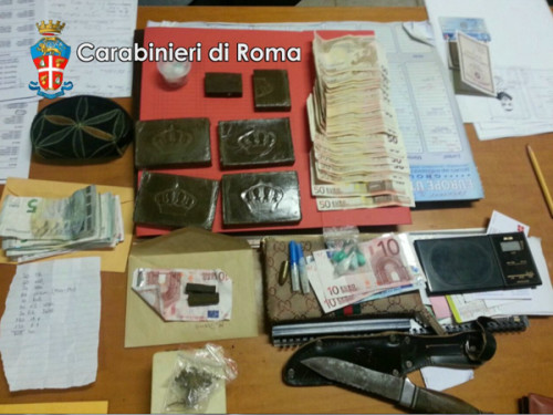 La-droga-sequestrata-ai-tre-arrestati-dai-Carabinieri