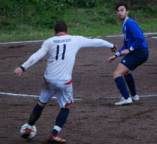 Gianluca Ledda (in maglia blu)