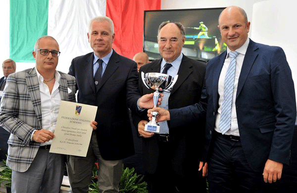 il-consigliere-tocci-(a-sx)-e-molinari-(a-dx)-premiati-per-lo-scudetto-(foto-bizzi)