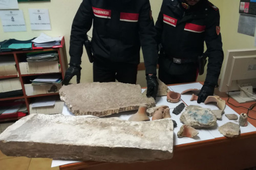 anzio-i-reperti-archeologici-recuperati-dai-carabinieri-4